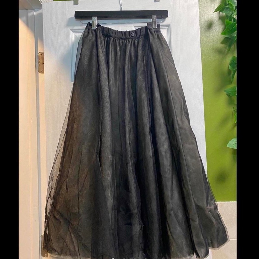Nostrasantissima mesh skirt